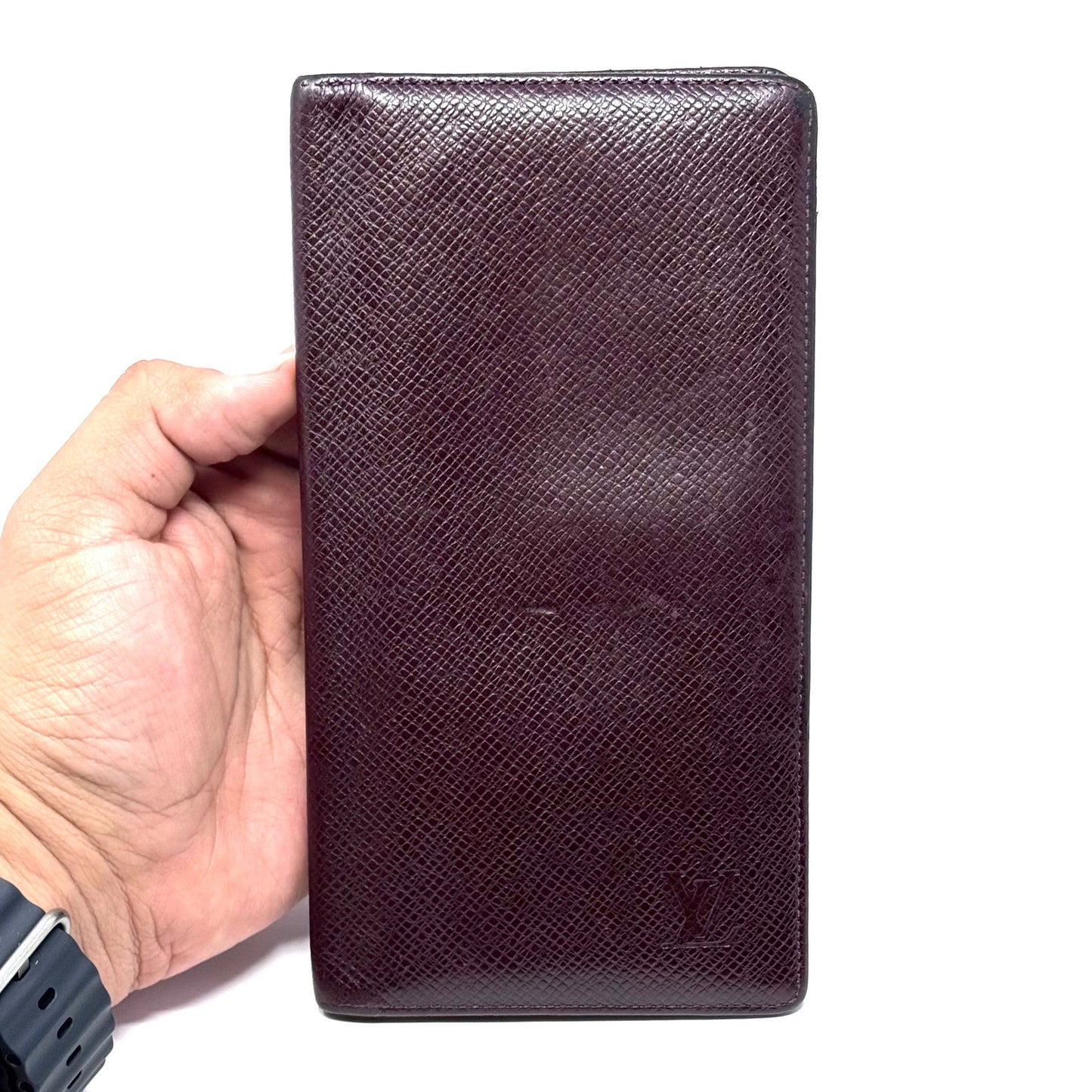 Louis Vuitton Taiga Long Wallet