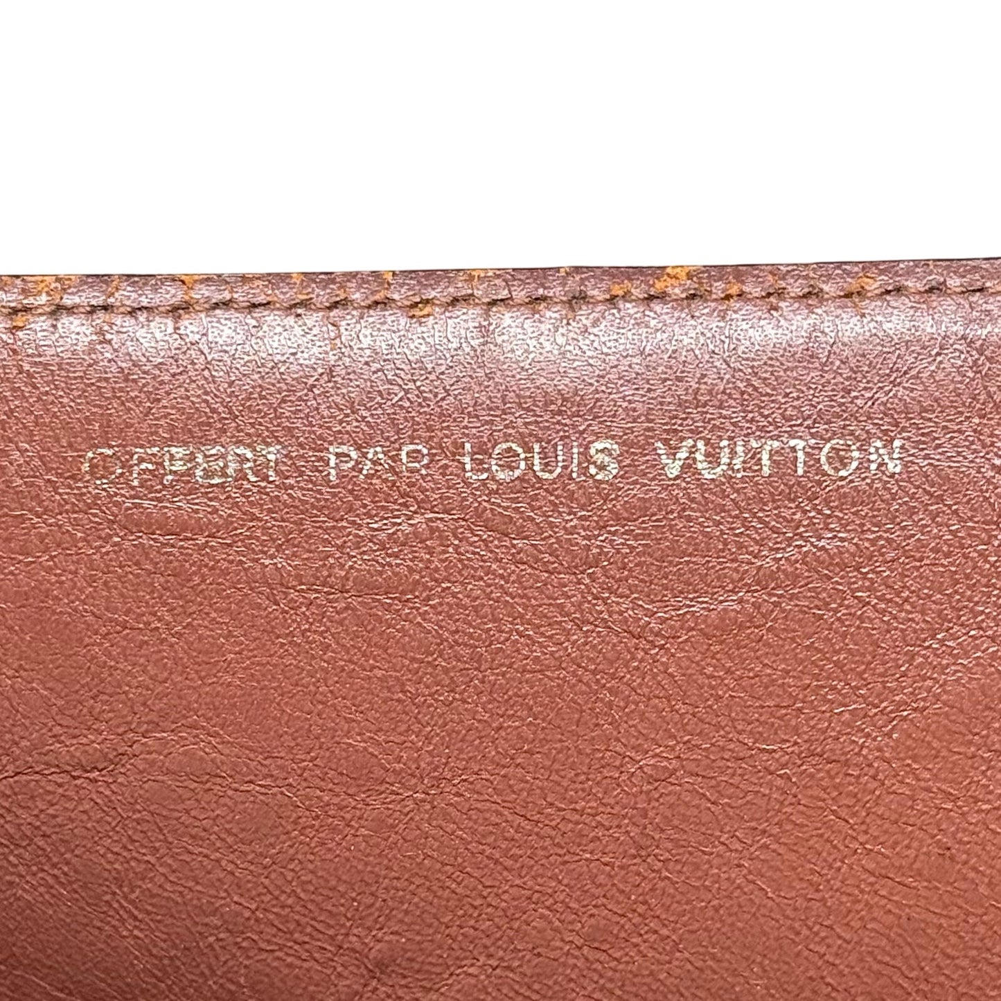 Louis Vuitton Monogram Offert Par Portfolio Clutch